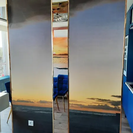 Nadmorski Bursztyn * רובי