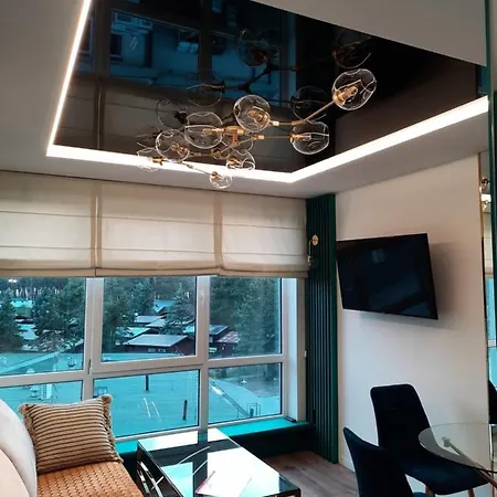 Nadmorski Bursztyn * רובי