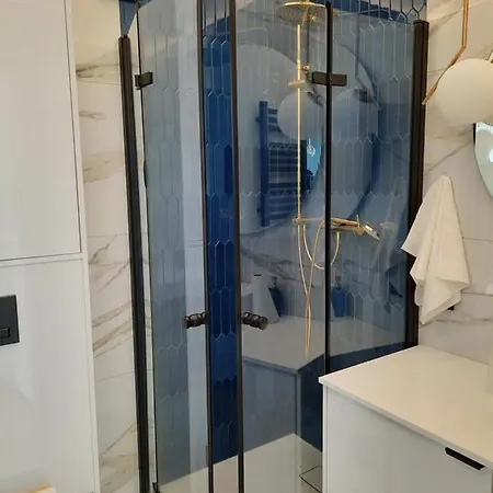 Nadmorski Bursztyn * רובי